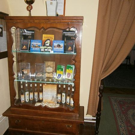 Kastelyfogado Sitke Hotel Екстериор снимка